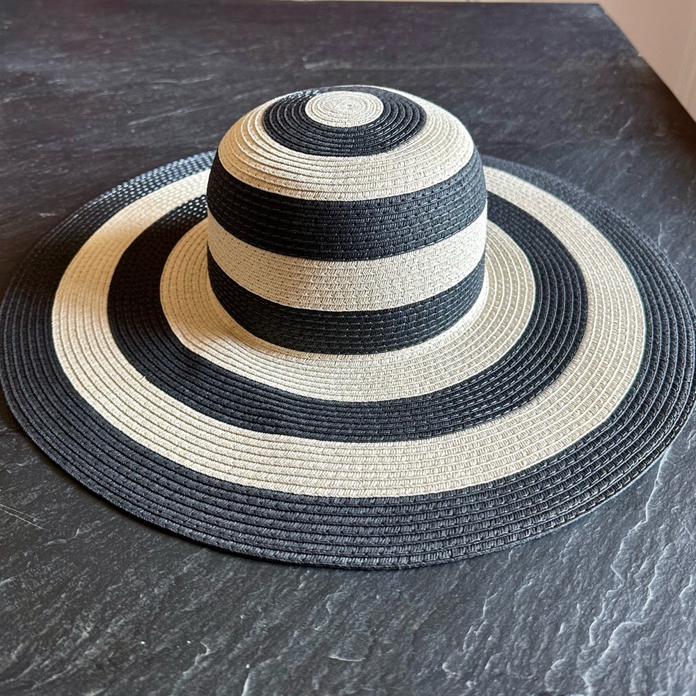 Wide Rim Floppy Summer Beach Hat - Black and Cream Stripes - One size